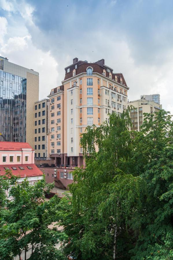 1 Комнатная Квартира По Улице Предславинская, 12 Kiev Bagian luar foto