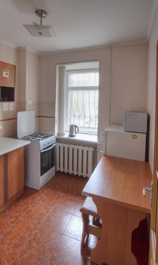 1 Комнатная Квартира По Улице Предславинская, 12 Kiev Bagian luar foto